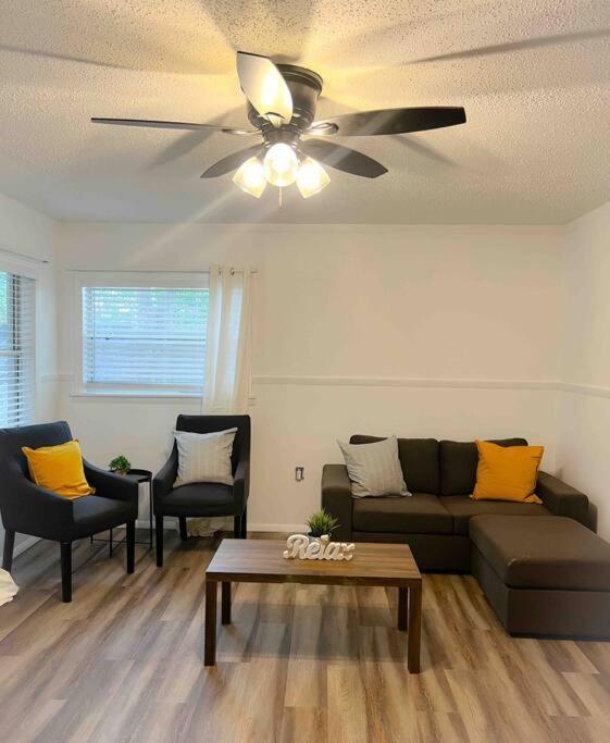 Sparkling Guest Home 2 Bedroom-15 Minutes To Clearwater Beach Eksteriør billede